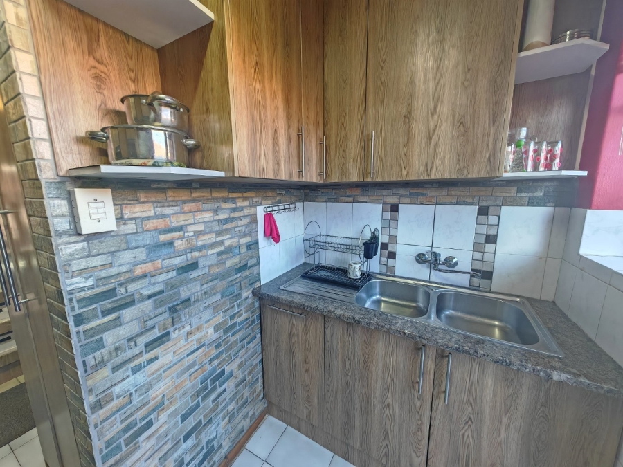 2 Bedroom Property for Sale in Pellissier Free State